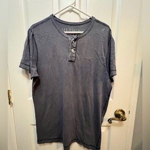 Men’s American Eagle short sleeve top medium blue
